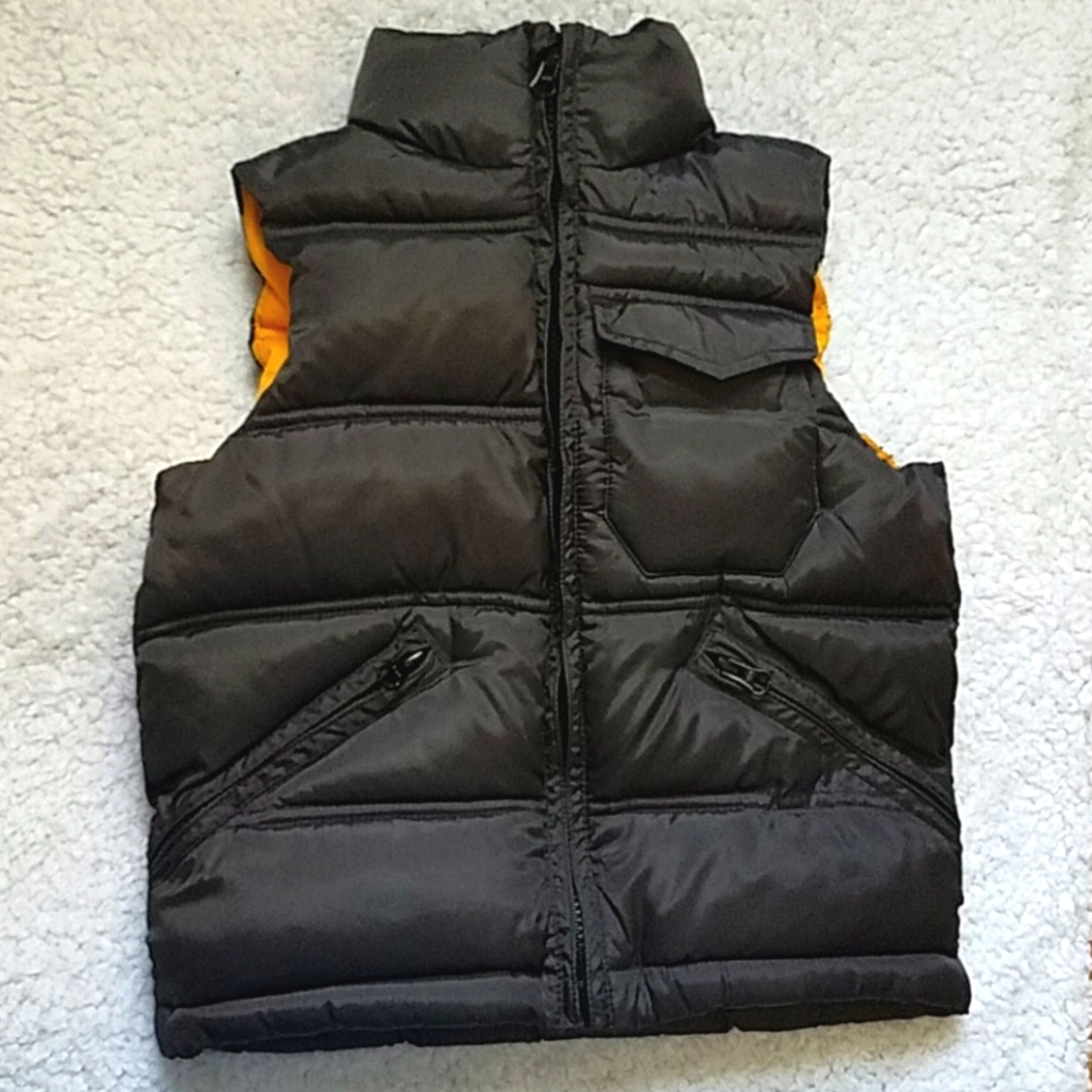 Gap kids boys Puffer Vest. Size XS 4/5